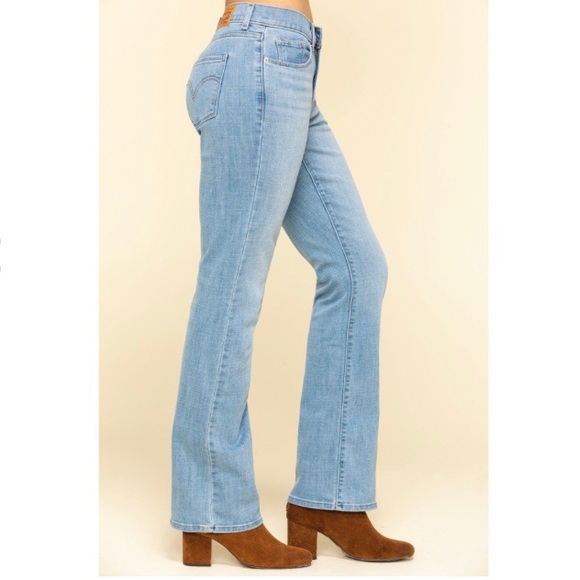 Levi’s super low bootcut denim - Picture 3 of 8